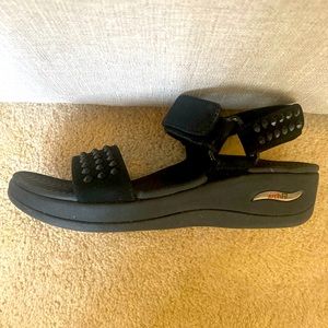 Skechers ArchFit Sunshine - Going Steady Sandals